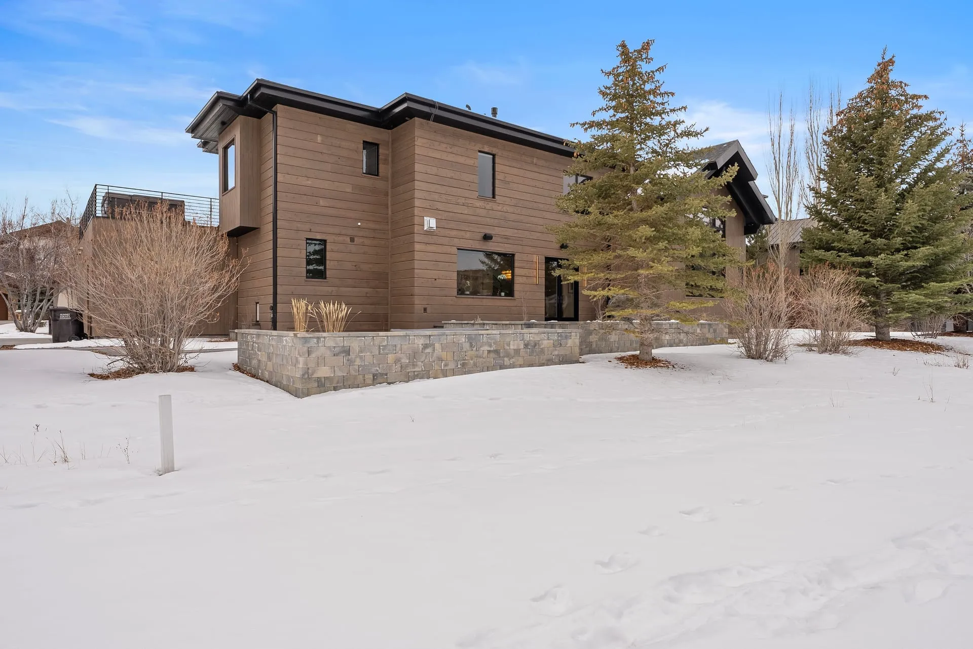 Modern home exterior winter