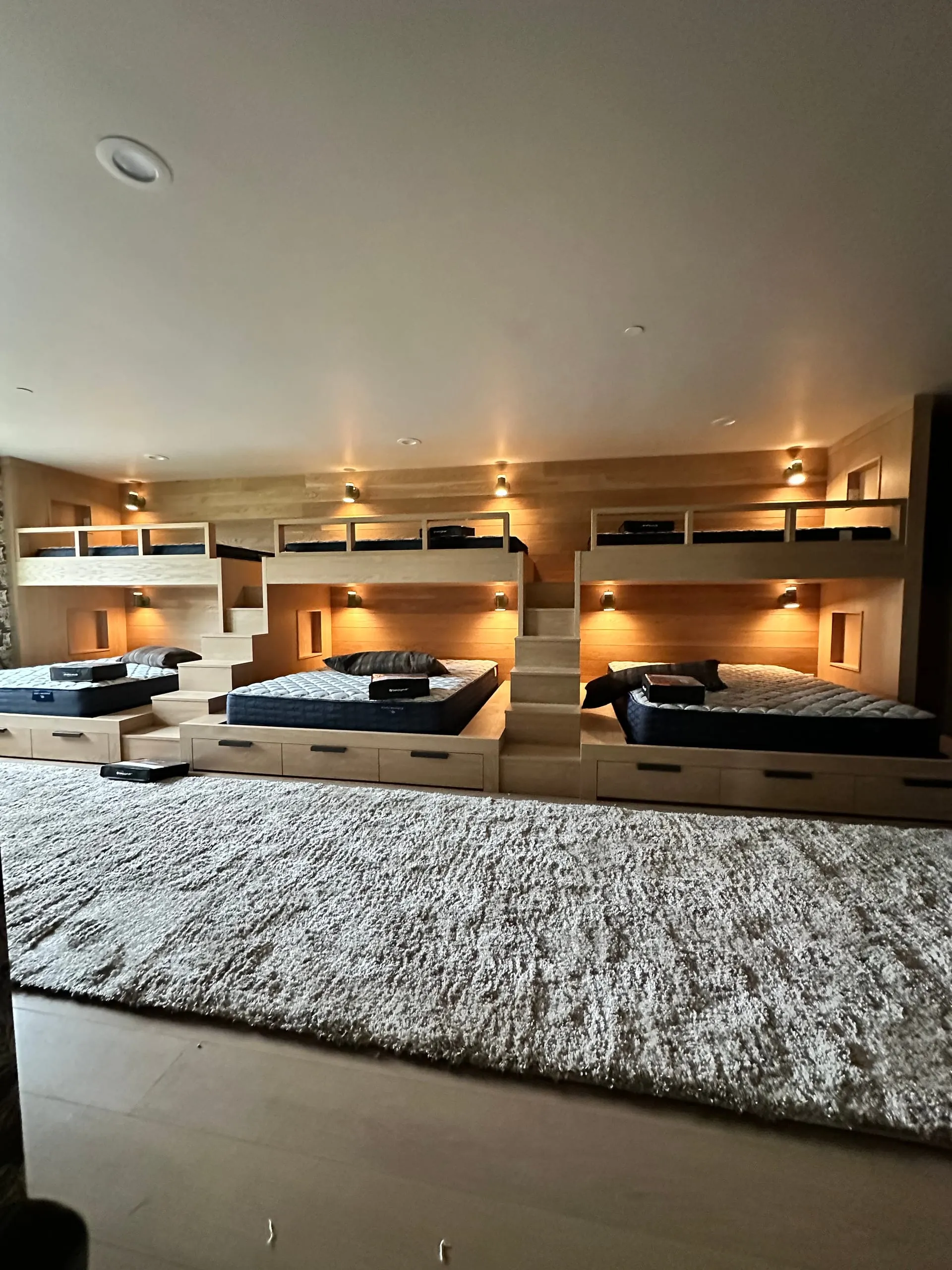 Bunk room built in sconces