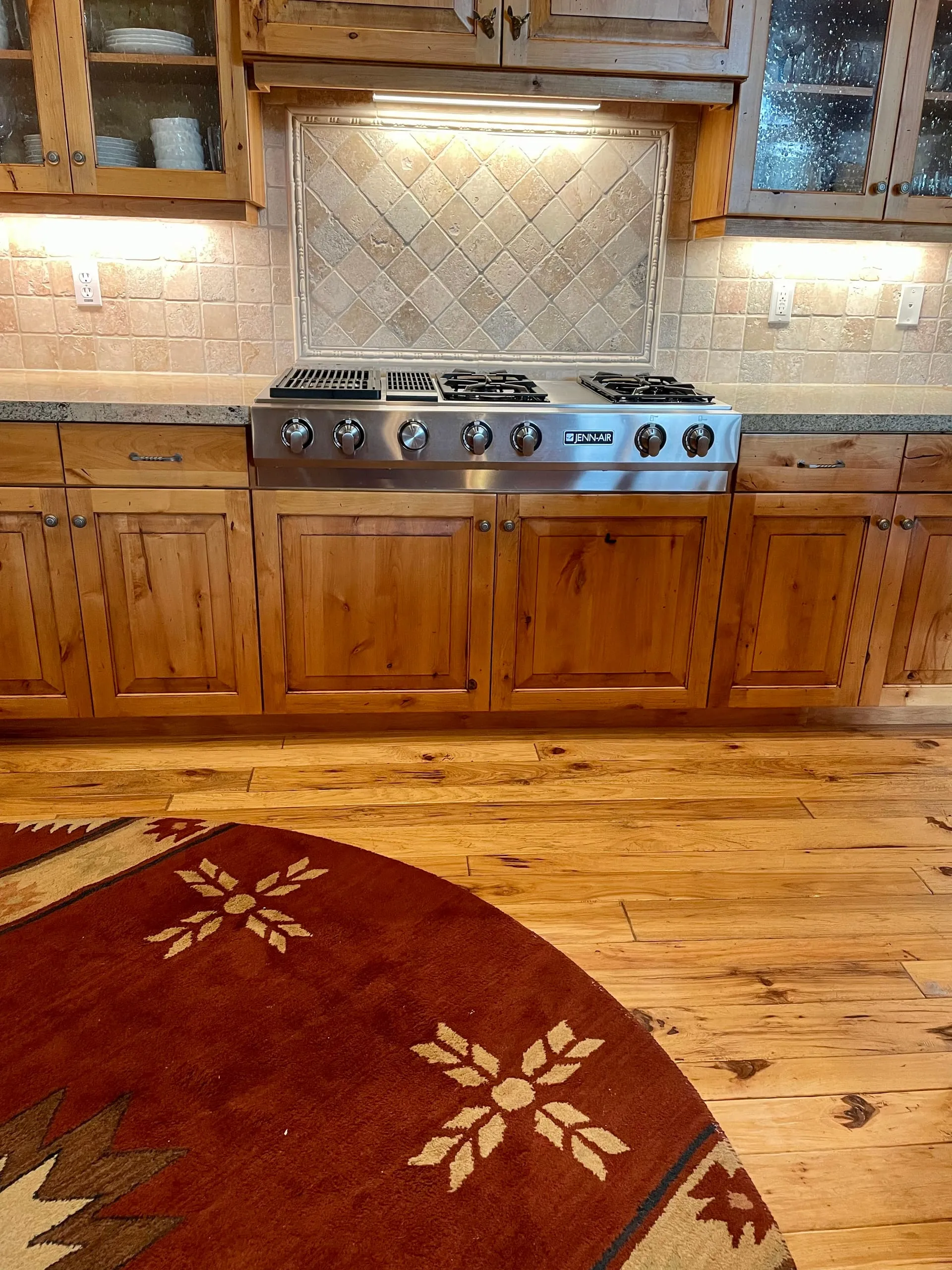 Rustic kitchen range backsplash